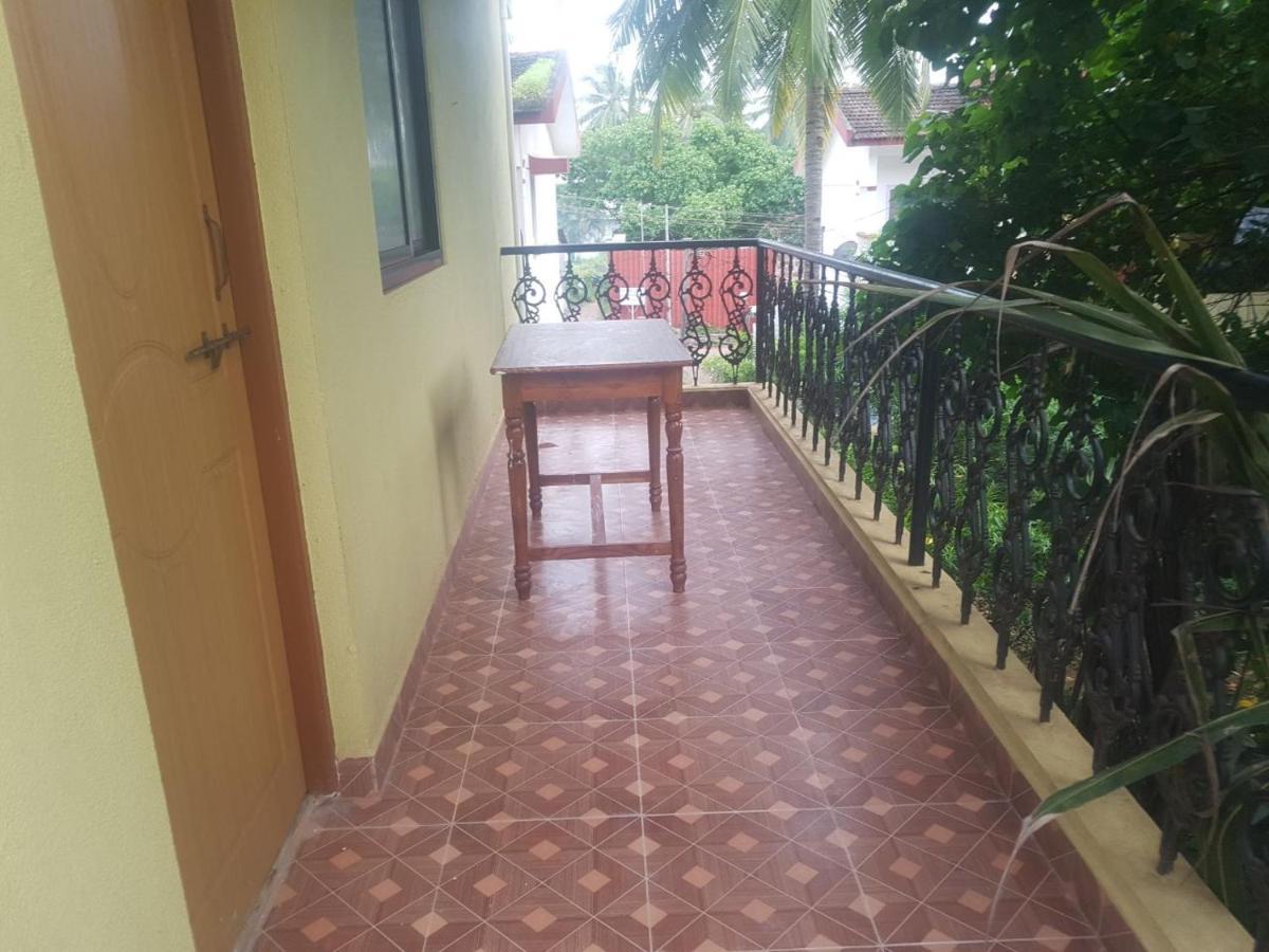 Fullmoon Beach Place Candolim Exterior foto