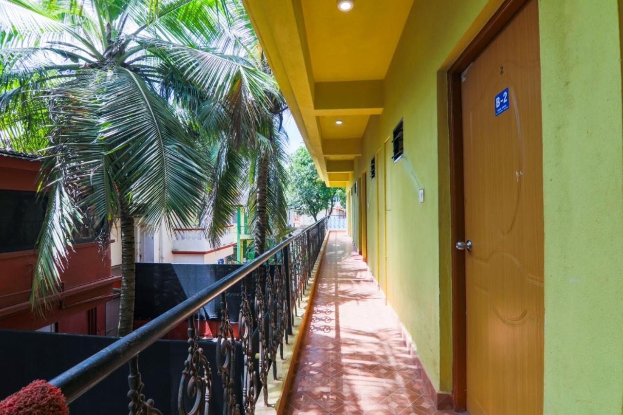 Fullmoon Beach Place Candolim Exterior foto